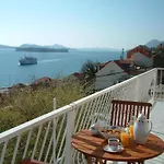 Pupo Gæstehus 3*