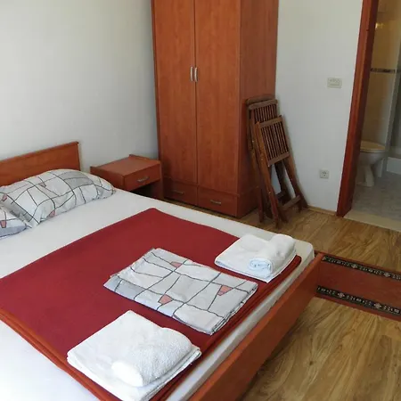 Casa de hóspedes Pupo 3*